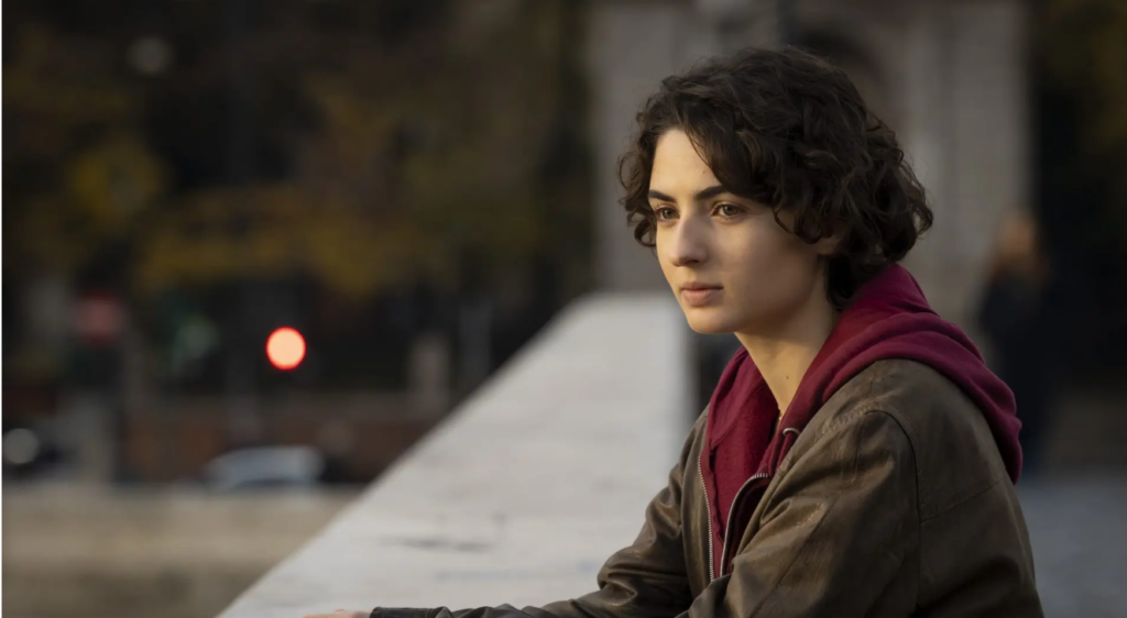 “Amata”, i chiaroscuri dell’adozione che cerca una narrazione pop